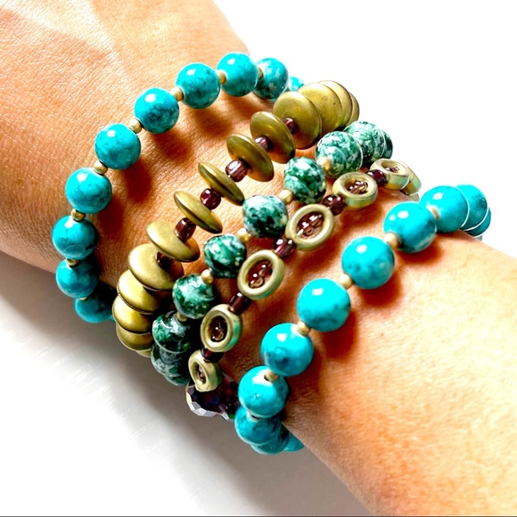 Jewelry - Beautiful Multicolor Beaded Coil Bracelet
